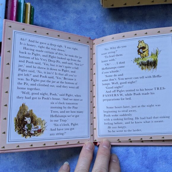 2 Original Winnie-the-Pooh Treasuries - Picture 7 of 9